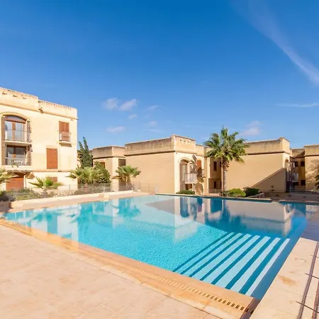 Harbour Views Gozitan Shared Pool - Happy *