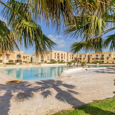 Harbour Views Gozitan Shared Pool - Happy Hébergement de vacances Mgarr