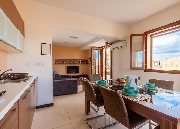 Harbour Views Gozitan Shared Pool - Happy Сasa de vacaciones Mgarr