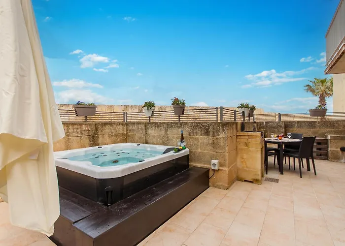 Harbour Views Gozitan Shared Pool - Happy * Mgarr