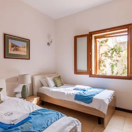 Harbour Views Gozitan Shared Pool - Happy Hébergement de vacances