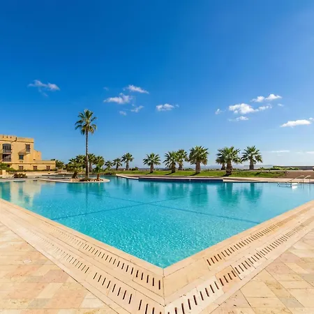 Harbour Views Gozitan Shared Pool - Happy Vakantiehuis Mgarr